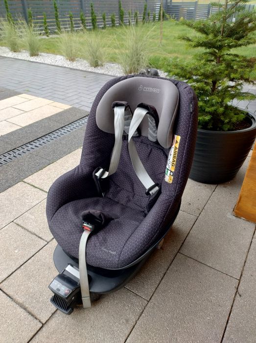 Fotelik Maxi Cosi 2 way pearl + baza 2 wayFix