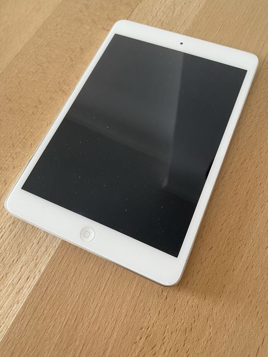 Планшет Ipad mini 2 на запчастини