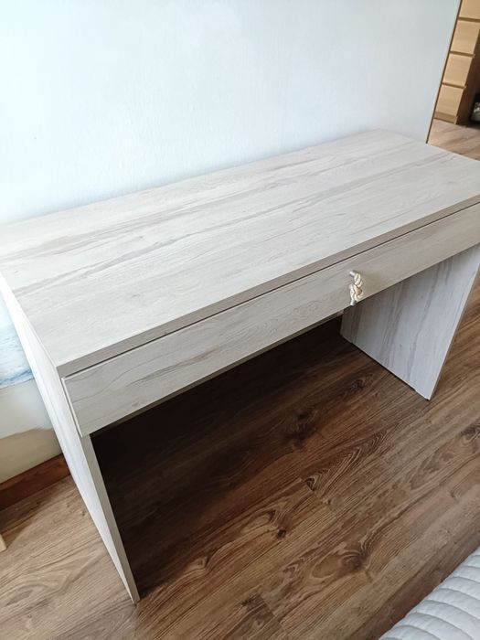 Toaletka,  konsola Vox