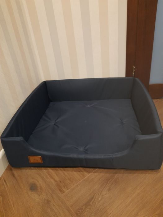 Kwadratowe legowisko dla pieska