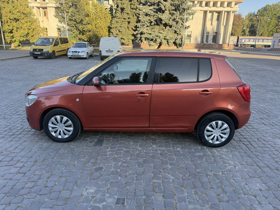 Продам Skoda Fabia 2 1.2 газ/бензин