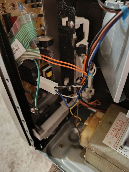 Мікрохвильова піч Samsung ME83KRS-1 по запчастинах