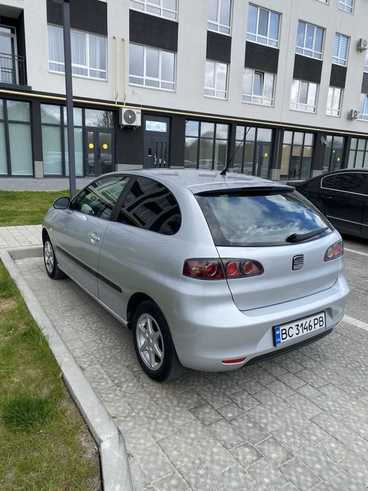 Авто Seat Ibiza 2006 бензин 1.2