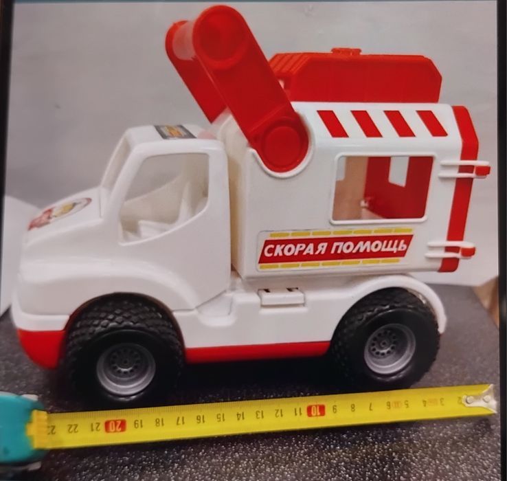 Вертолет;Ж/д Дорога и поезд;Машины детские разные;Кран;Скорая помощь