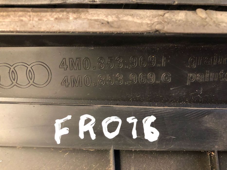 AUDI Q7 4M FRISO PORTA TRAS ESQUERDA - FR016