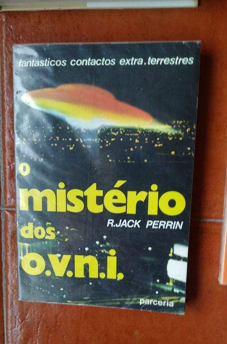 Livros   VARIADOS.   .