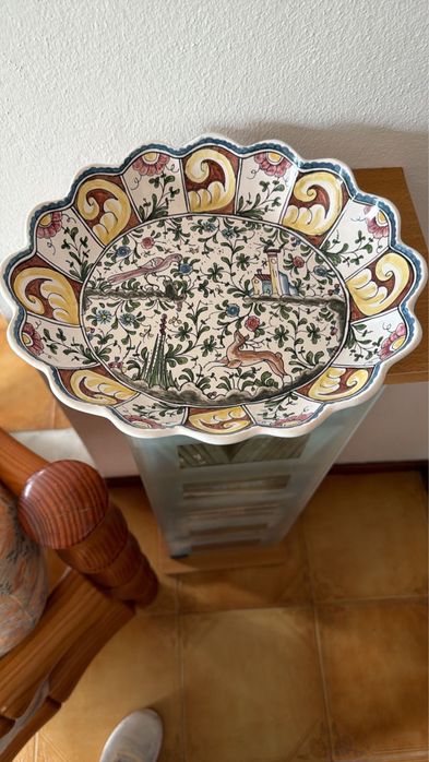 Varios pratos porcelana