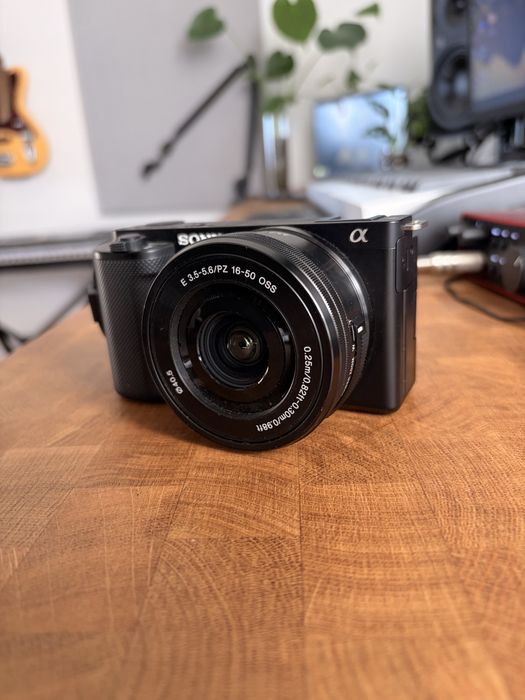 Camara Sony ZV-E10