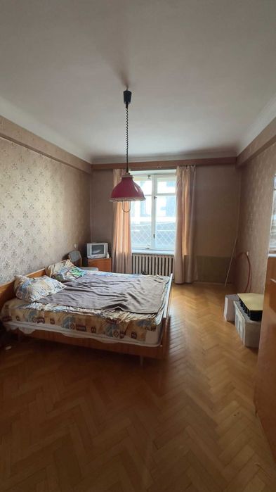 Продаж квартири 146 м2 біля парку культури