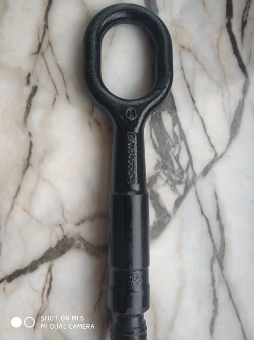 Крюк буксіровочний ауди 8к 090565а