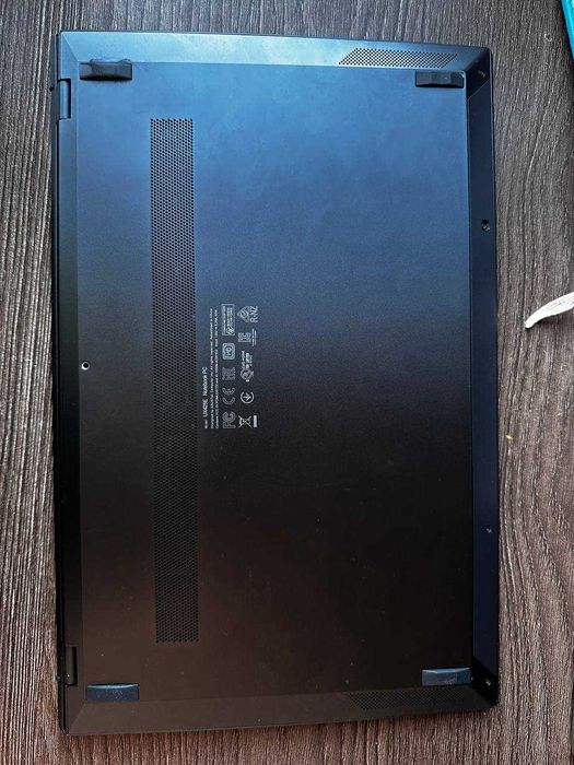 ASUS ZenBook 14" AMD R5 5500U