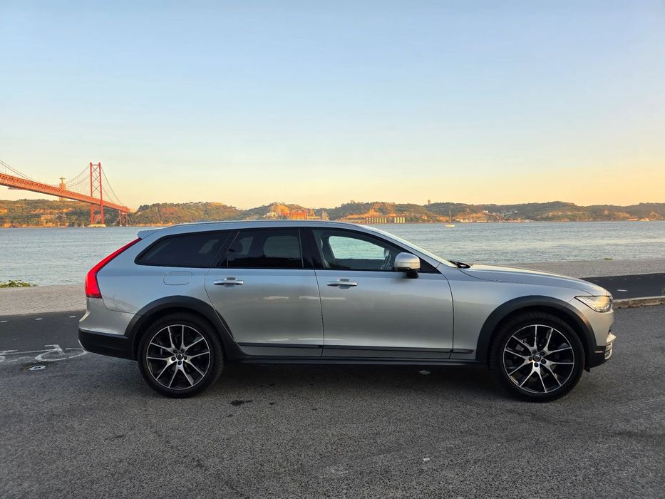 Volvo V90 Cross Country 2.0 D4 Plus AWD Geartronic