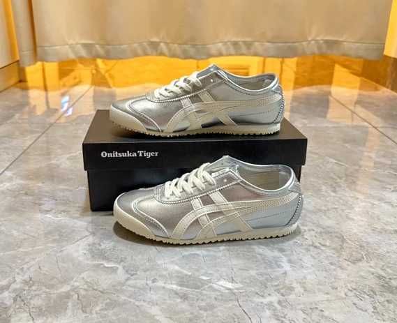 Onitsuka Tiger Mexico 66 Silver R.37