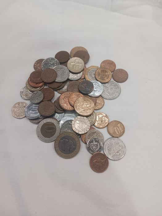 Lote Moedas do Mundo 300g