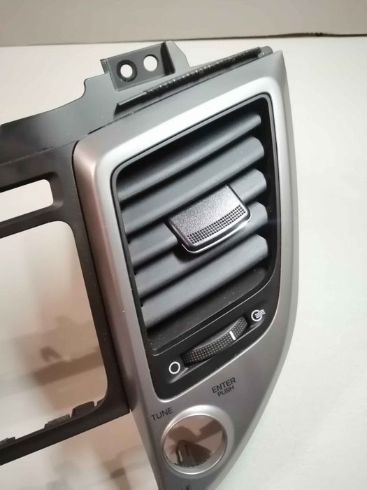 Hyundai/Kia Tucson TL 15- накладка торпедо з дефлекторами (97410D3000,