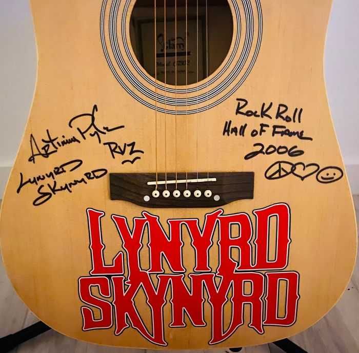 Guitarra  Glarry GT 502 -Nova e com Estojo maleável.