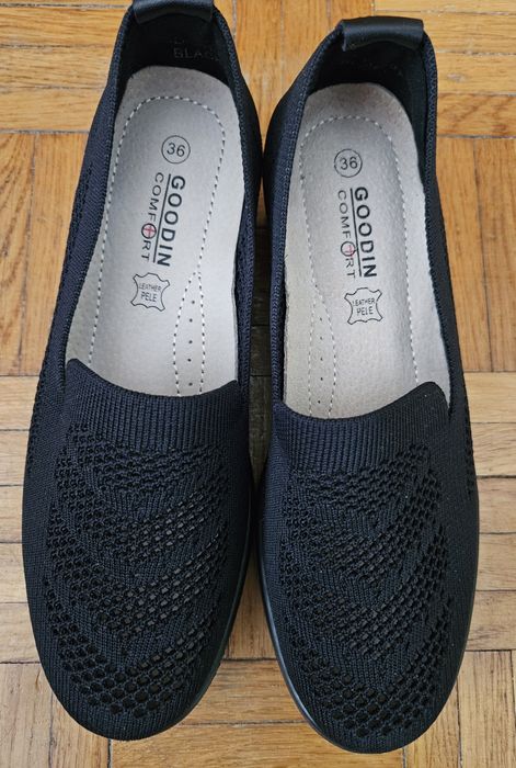 Buty nowe, sportowe, ażurowane, skechers, r.36,5