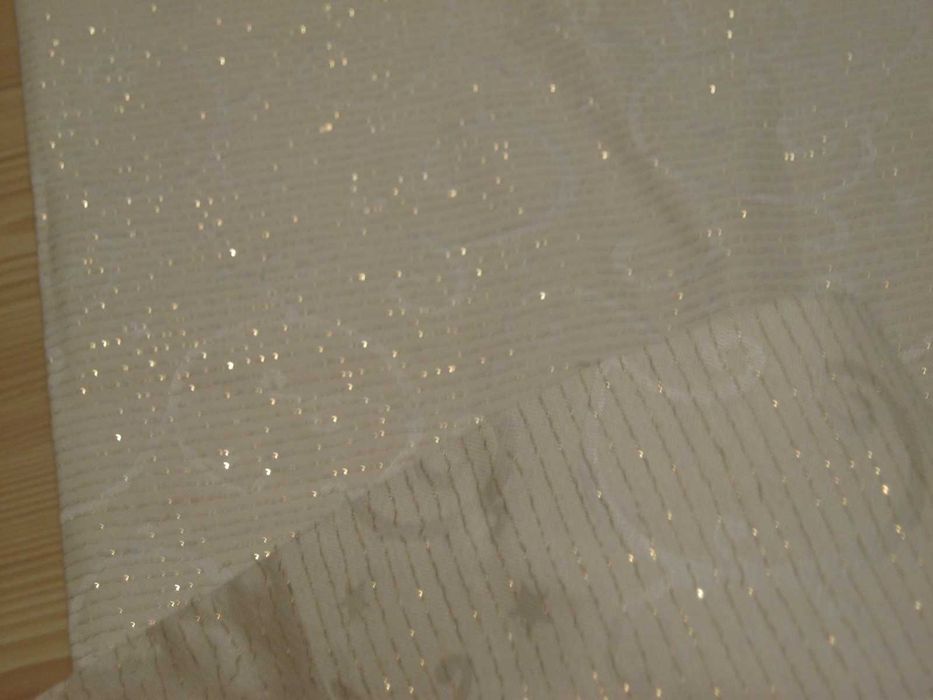 Materiał tkanina na obrus złoto kremowy gwiazdki  180 / 180 cm