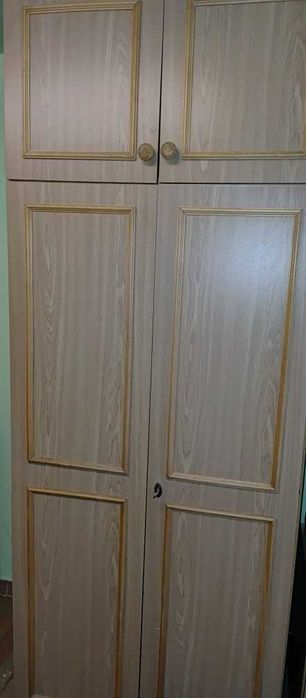 szafa 80 cm x 213 cm