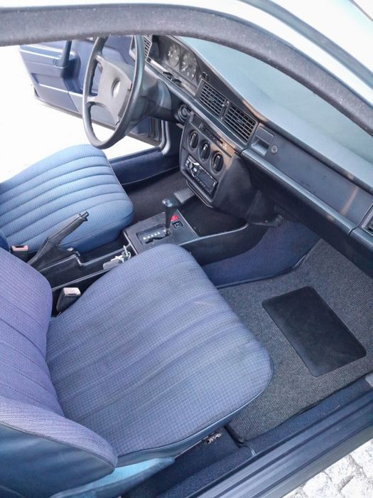 Mercedes 190D Automático