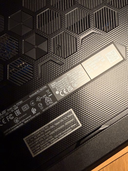 ASUS TUF Gaming F17 FX706HC – i5-11400H / RTX 3050 / 16 GB RAM / 512 GB SSD / 144 Hz