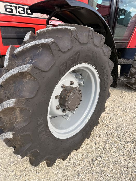 Ciągnik rolniczy Massey Ferguson 6130 świezo sprowadzony