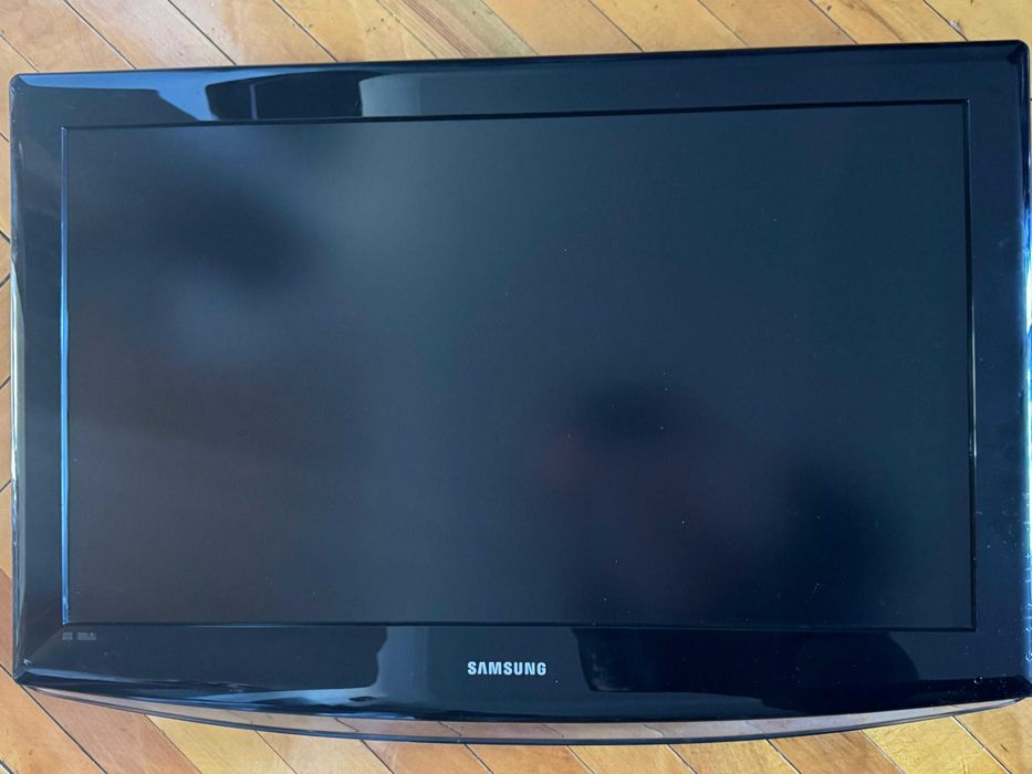 LTA320WT-L08 для Samsung LE32R81B як запчастини