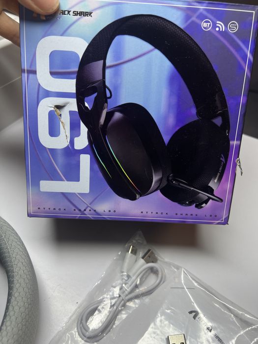 наушники марки Attack Shark, модель L90.