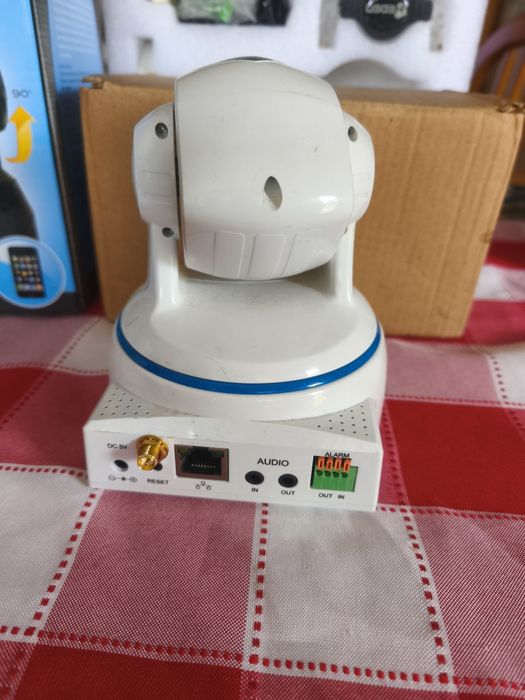 Duas câmaras de vigilância 30€