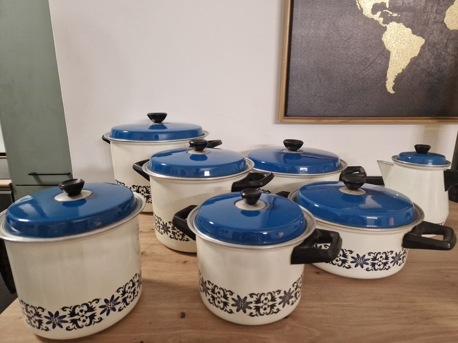 Trem de cozinha esmaltado