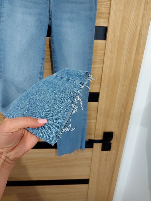 Liu Jo Milano damskie spodnie jeansy z wysokim stanem cropped  XS 26