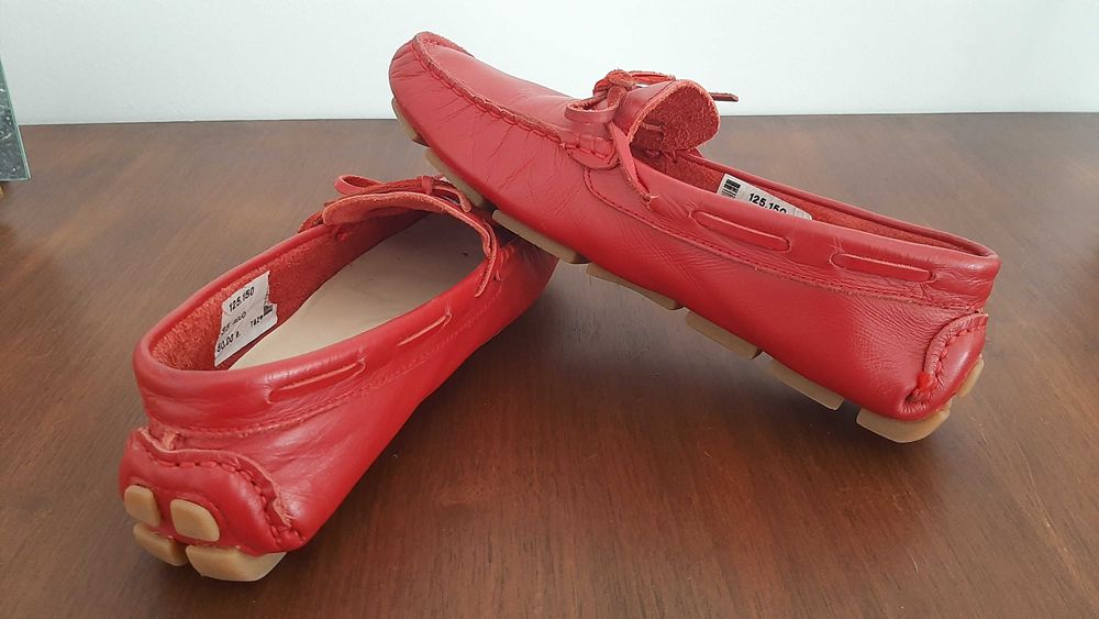 Mocassins, em pele, encarnados/vermelhos n.º 35, c/o novos