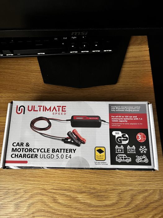 OPISS Ładowarka Ultimate Speed ulgd 5.0 E4 do akumulatorów 6v i 12v