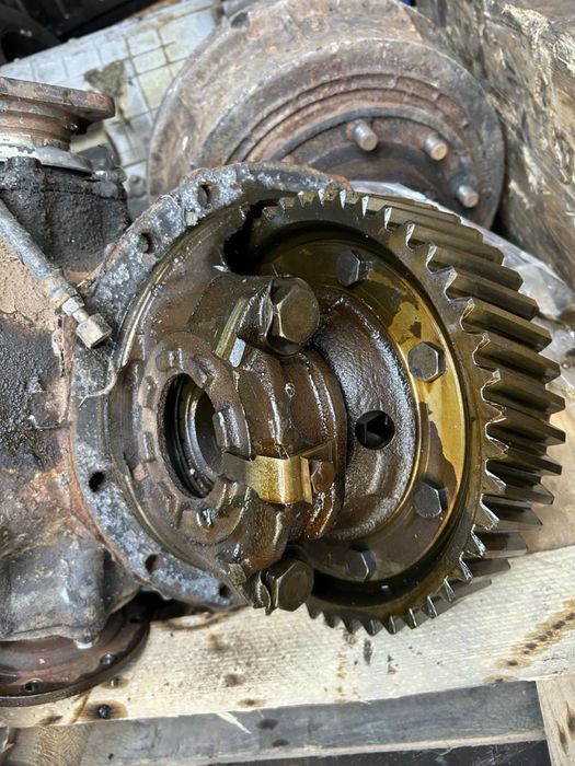 редуктор середнього мосту Урал 4320 Z=47, i=7.32 4320-2502007