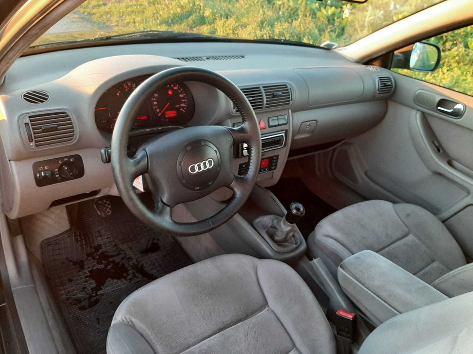 Automóvel Audi A3 1.9TDI (110cv) de 1998