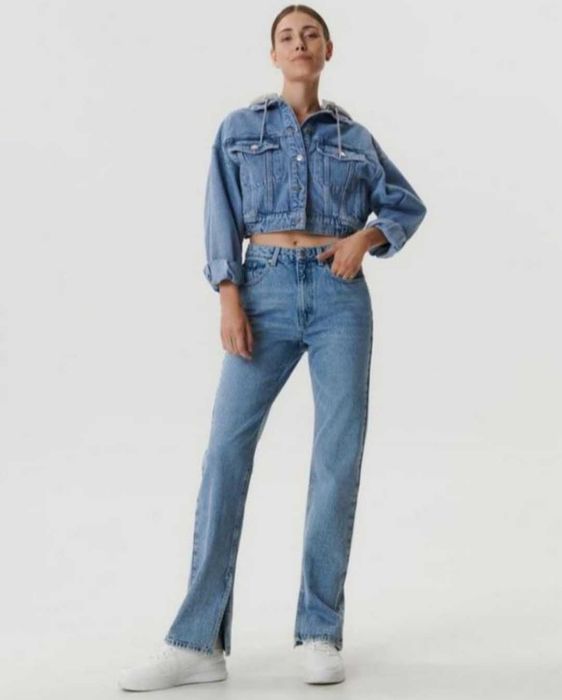 Джинси з розрізами