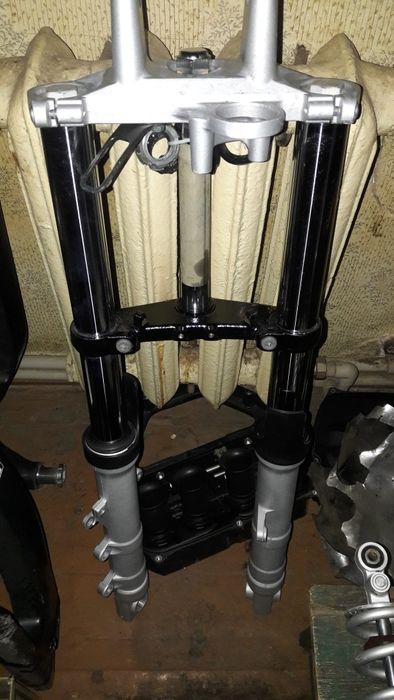 Ямаха фз6.р6..Yamaha fz6.r6 Вилка