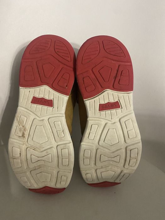 Levis Черевики демісезонні , 39 розмір, 25,5 см.