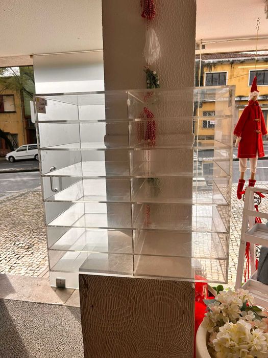 Expositores Papel e Cartolinas em acrlico