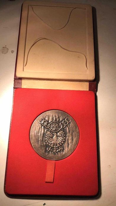 Medal w etui PRL Polska Ludowa wymiar sprawiedliwości sądy historia