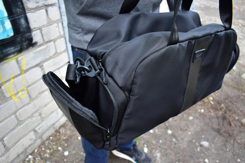 Спортивная дорожная черная сумка Nike / сумка мужская в спортзал