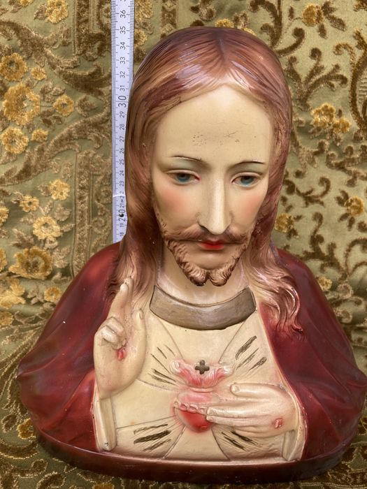Popiersie Jezusa z sercem Jezus figurka duza