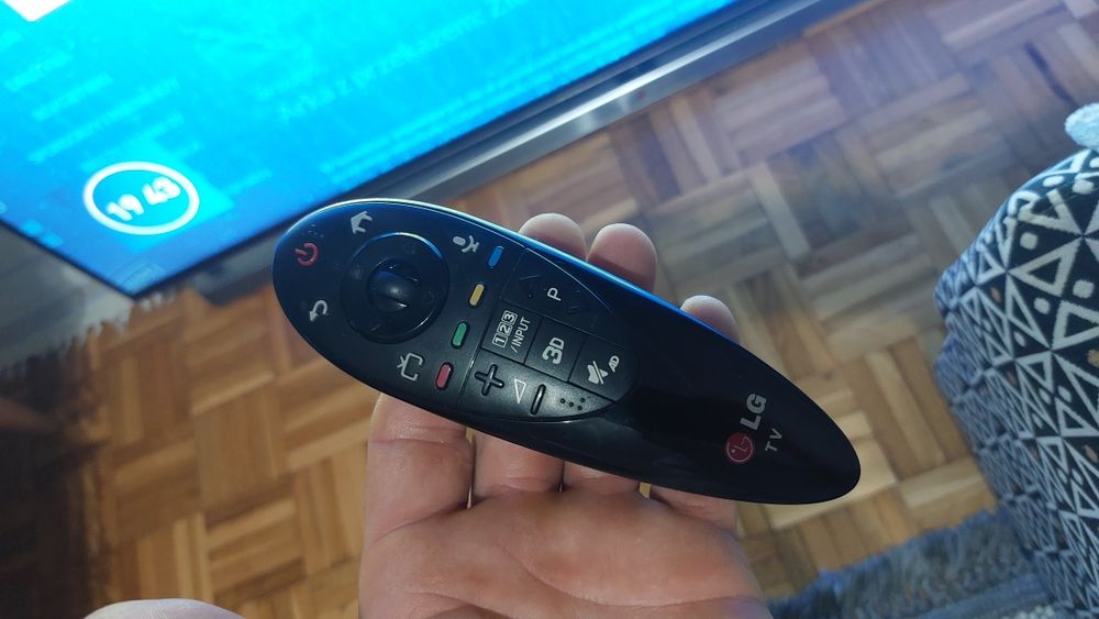 Telewizor LG Led matryca IPS model 55LB870V  Dvbt2  YouTube Netflix