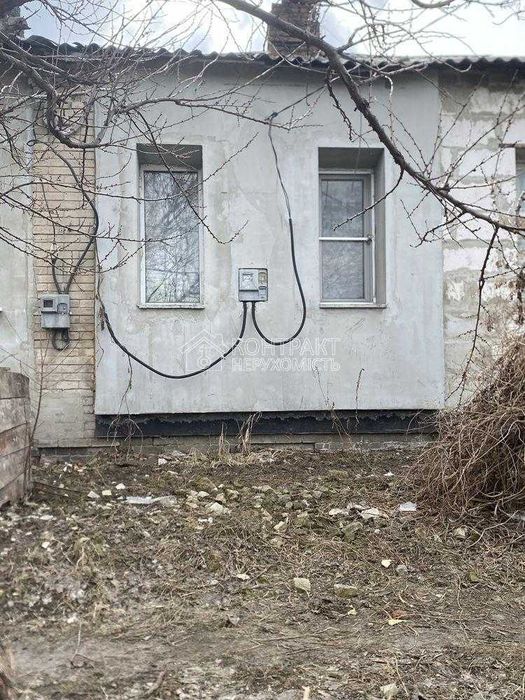 Основа Продаж частини будинка