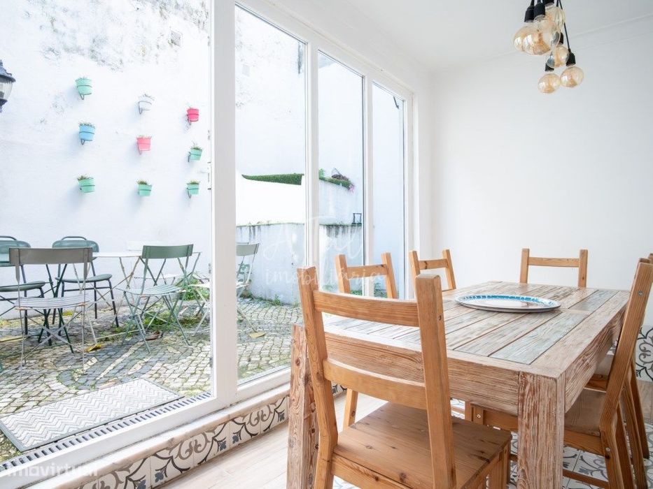 Apartamento T3 com Licença de Alojamento Local e Terrço - Lisboa