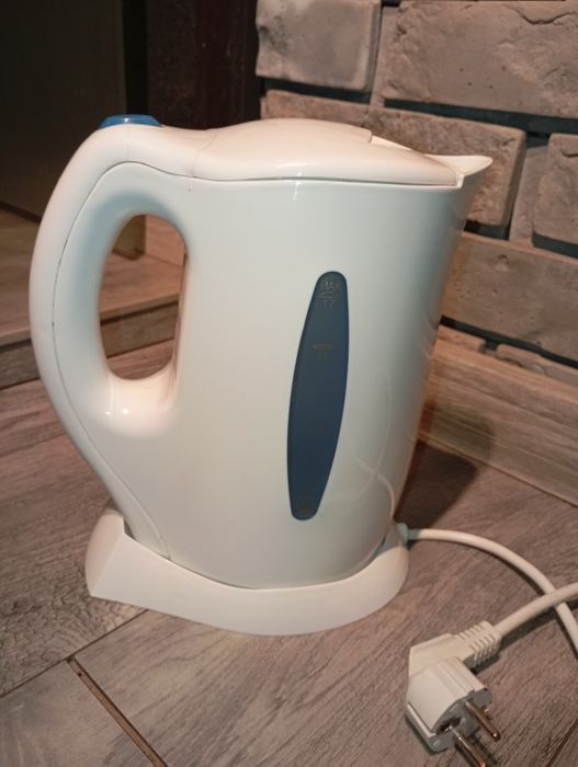 biały czajnik elektryczny Aspa 175 O. Bezprzrwodowy 1,7litra
 Aspa 175