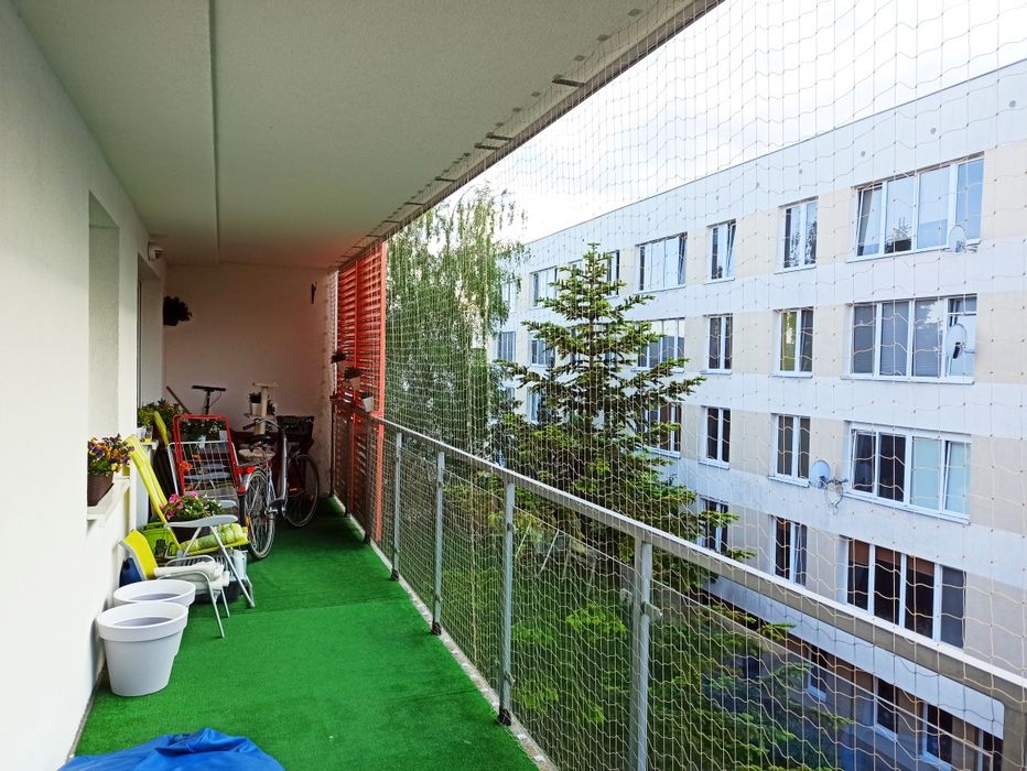 Siatka na balkon dla kota ptaka montaż zakładanie siatki zabezpieczani
