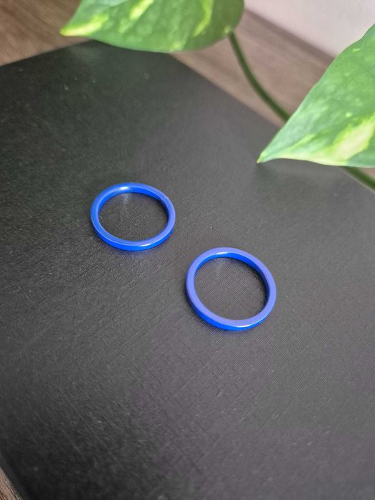 Dwie obrączki ceramiczne pierścionki