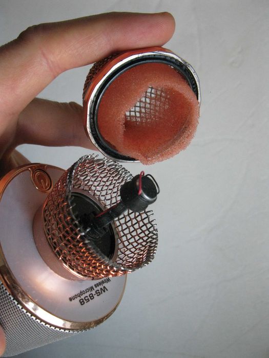 Микрофон беспроводной караоке с динамиком Wster WS 858