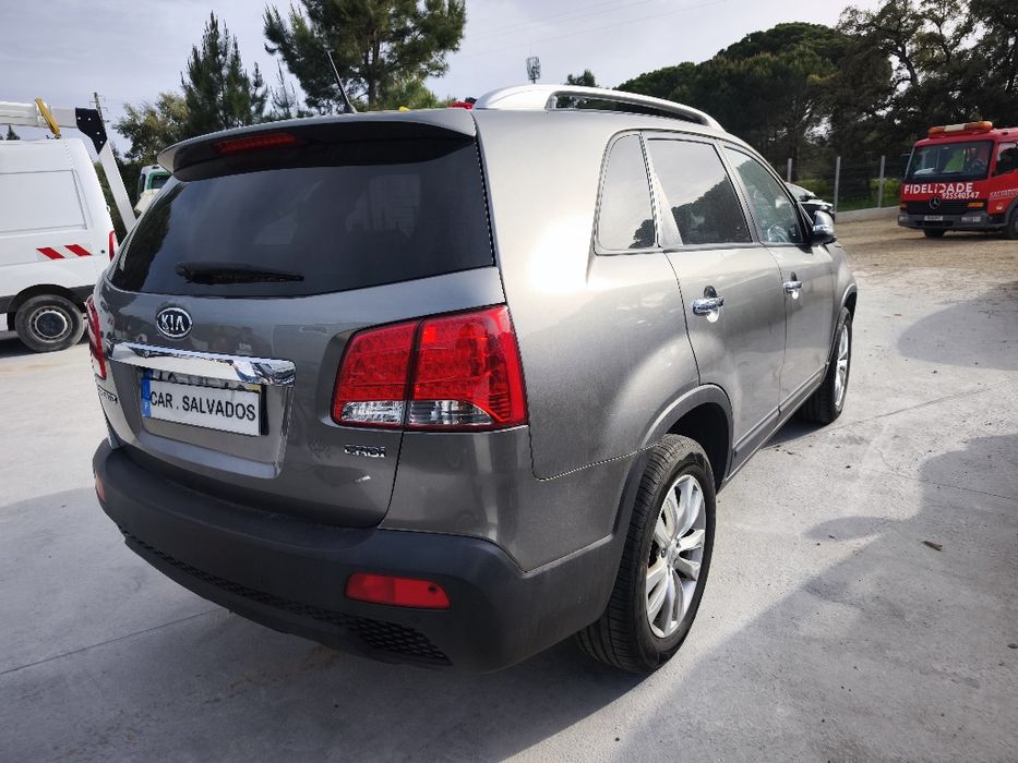 KIA Sorento 2.2 avariado